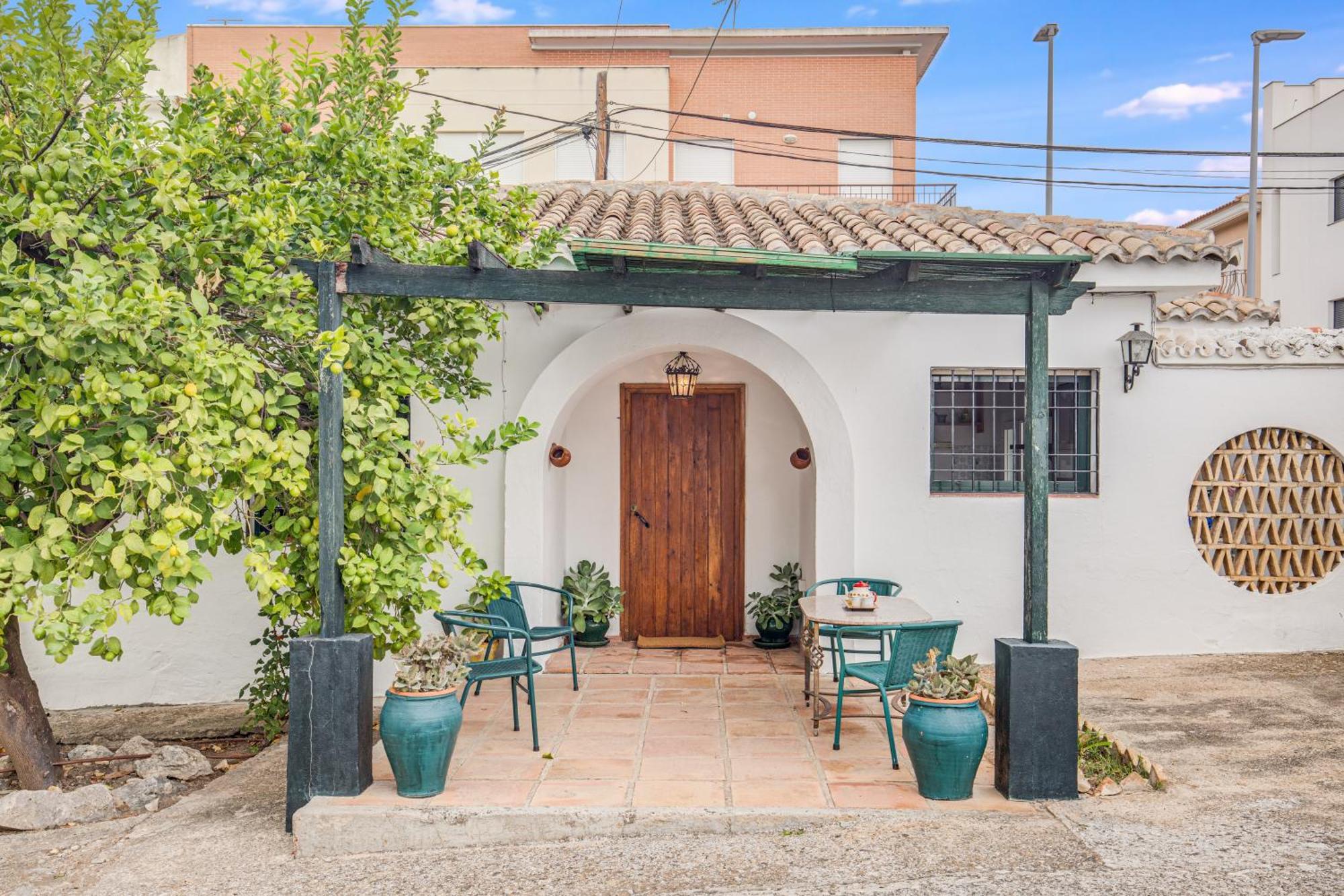 -Iponubahomes- Centrica Casa Con Jardin Y Chimenea 拜纳 外观 照片